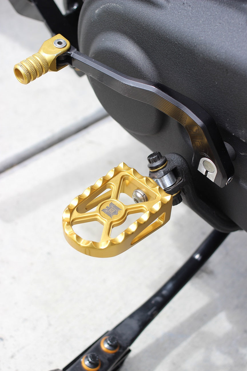 Boosted Brad DMR Bear Trap Footpegs – Imzz Elite