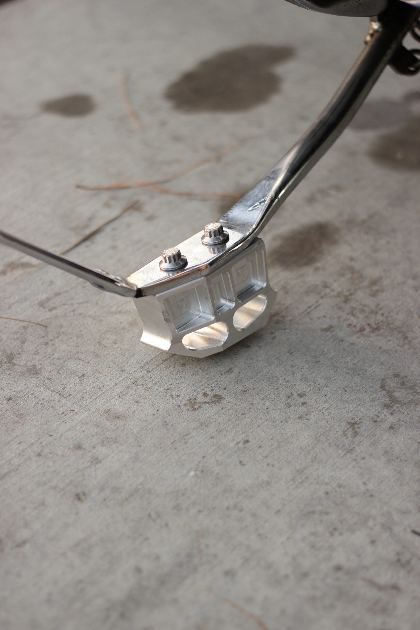 Harley Kickstand Extension Block – Fix Lean Angle Fast – Imzz Elite