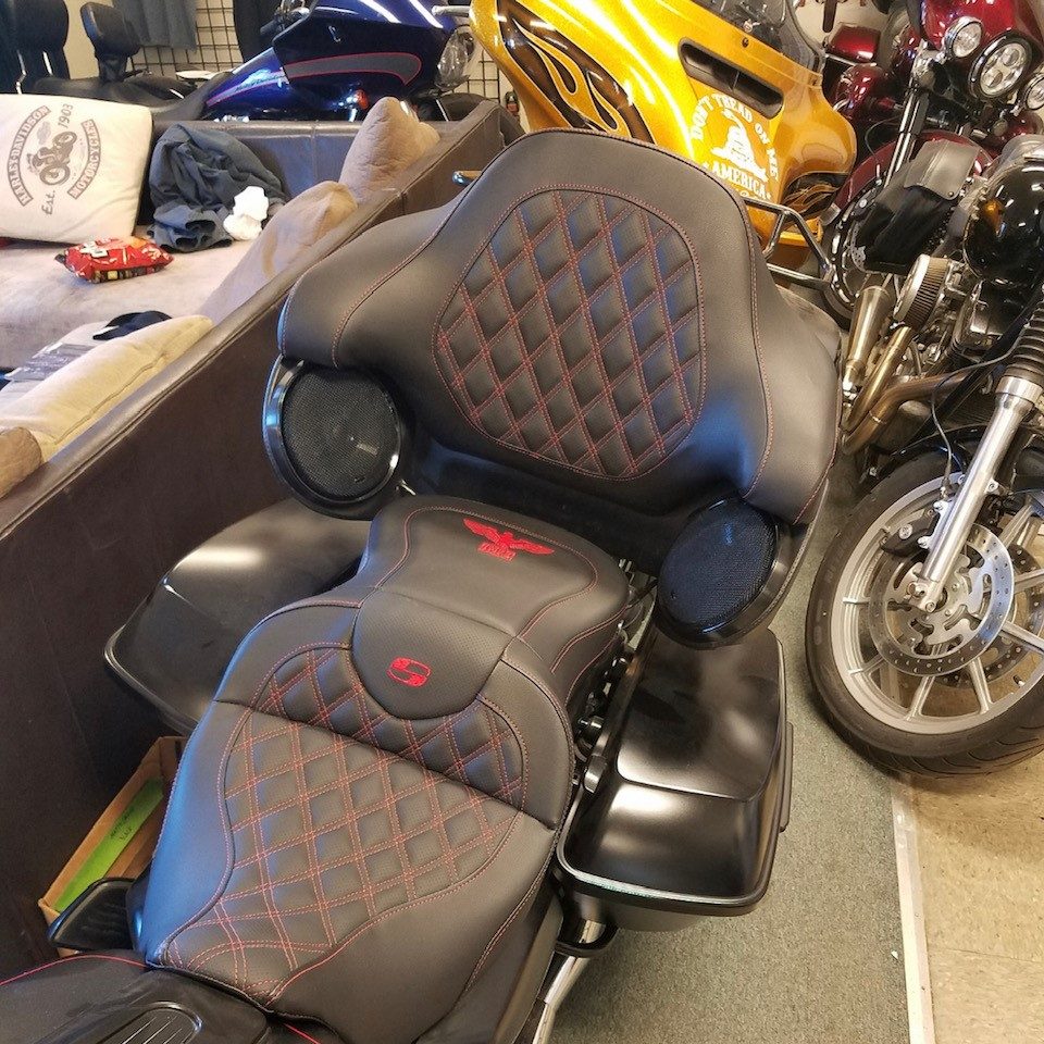 Road Sofa Tour Pack Backrest Pad Cover for 90-13 Touring Models