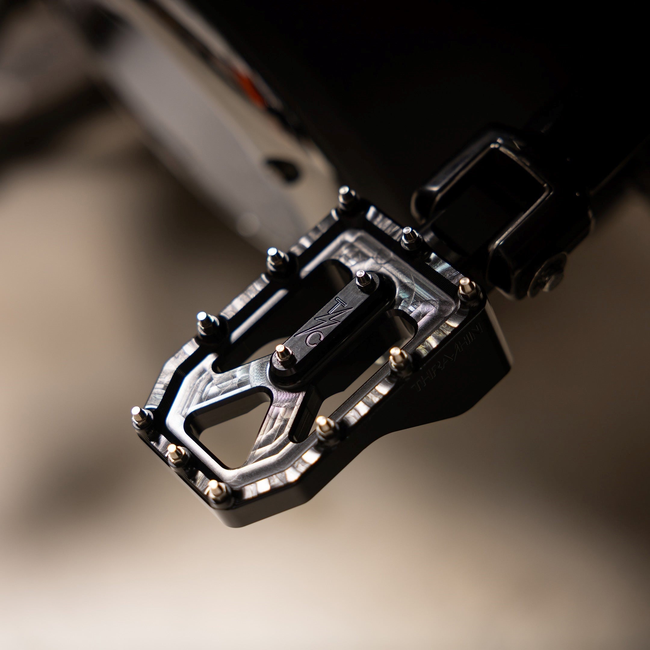 Thrashin Supply Aggressor Footpegs – Imzz Elite