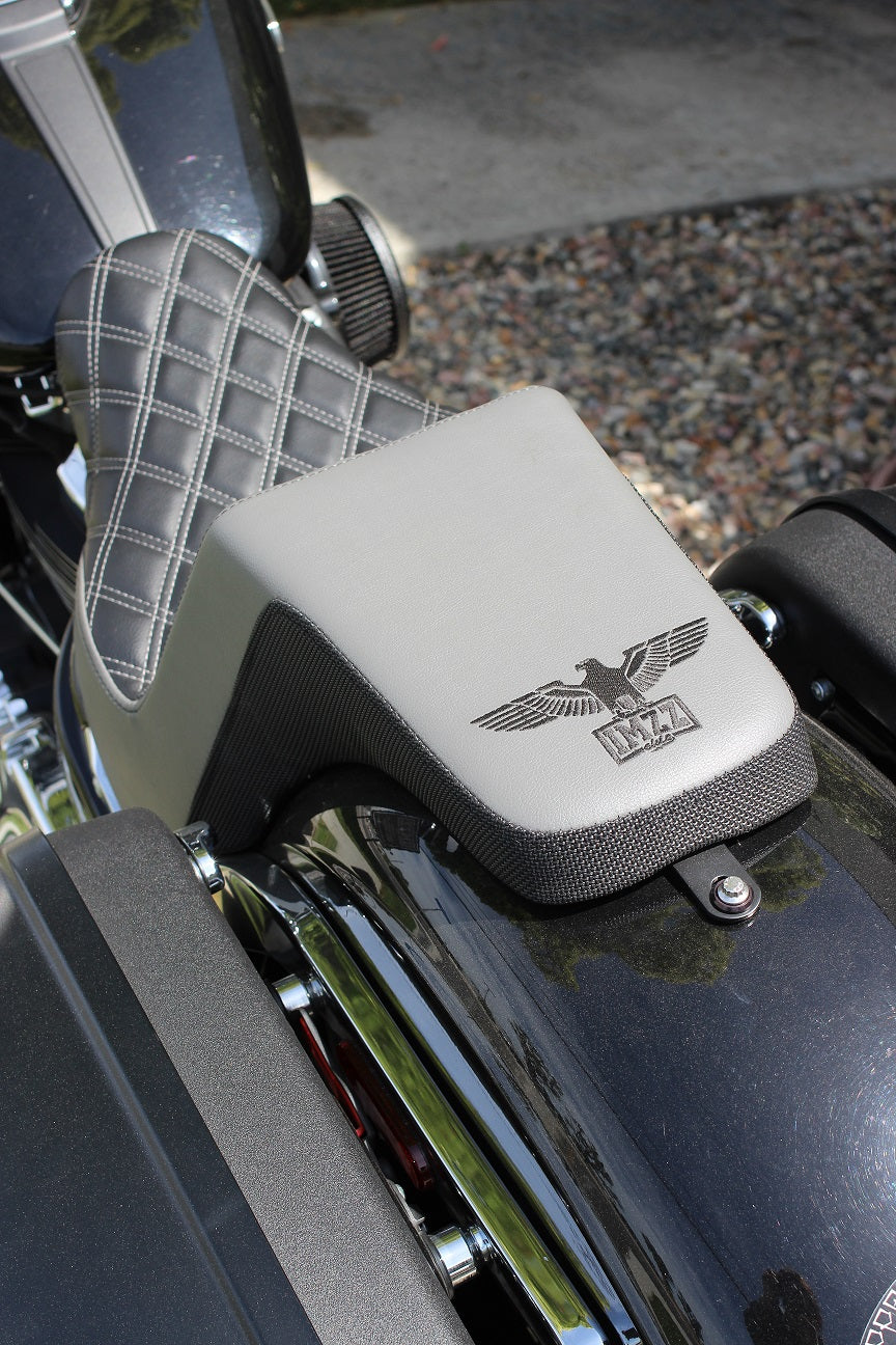 Imzz x Saddlemen Step-Up Seat for M8 FatBob FXFB/FXFBS – Imzz Elite