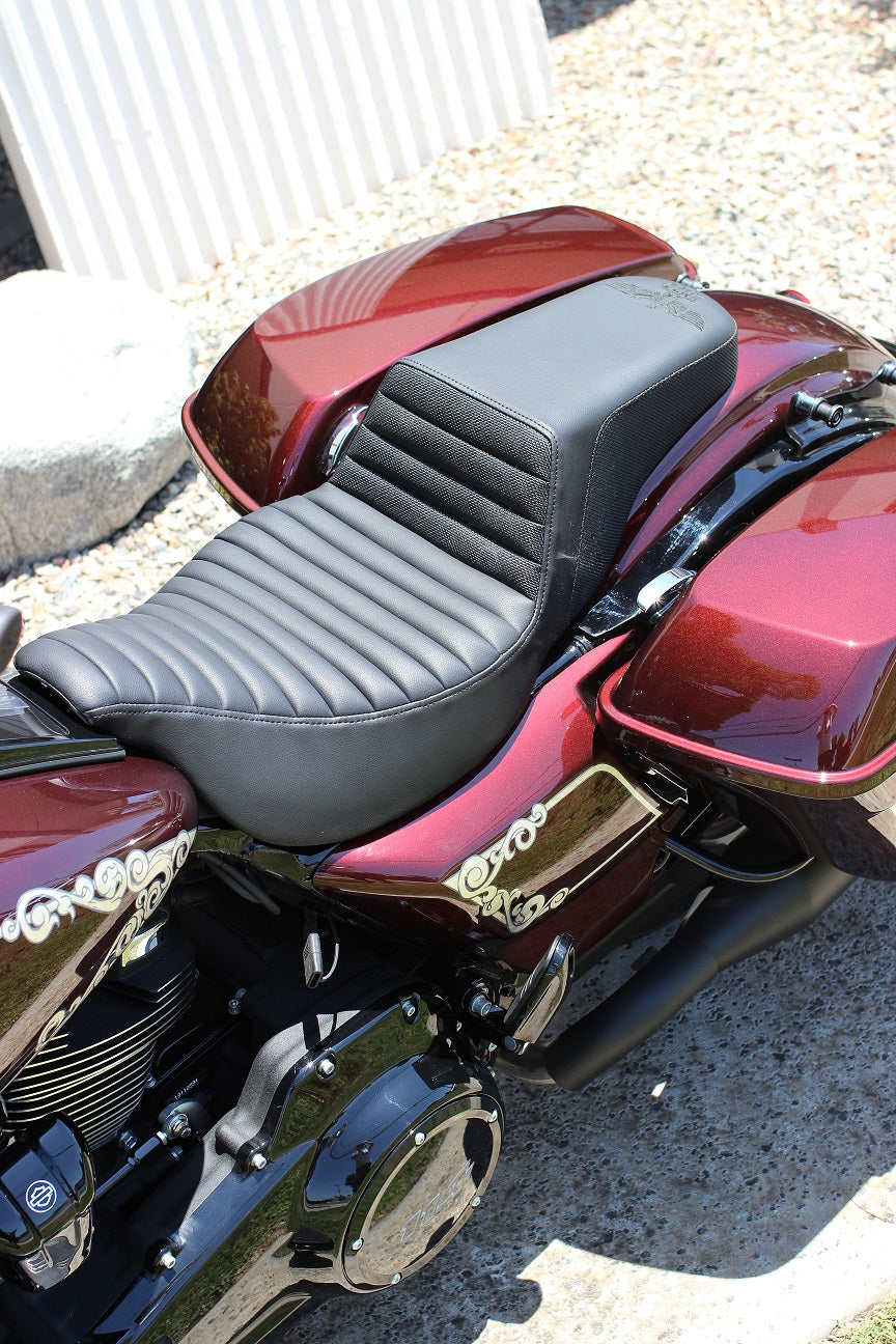 Imzz x Saddlemen Step-Up Seat for Harley Touring (1997-2007)