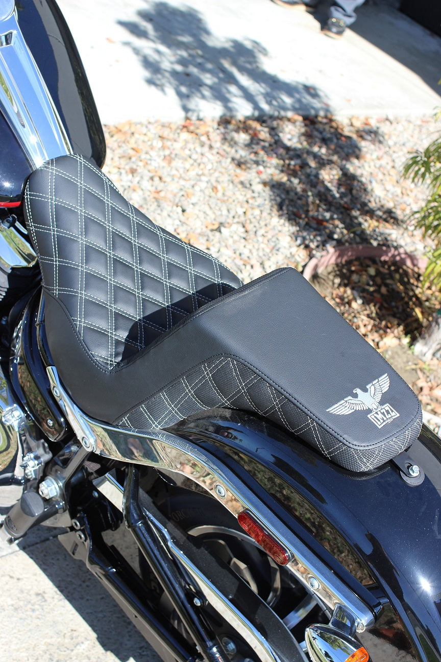Imzz x Saddlemen Step-Up Seat for M8 Lowrider & Sport Glide