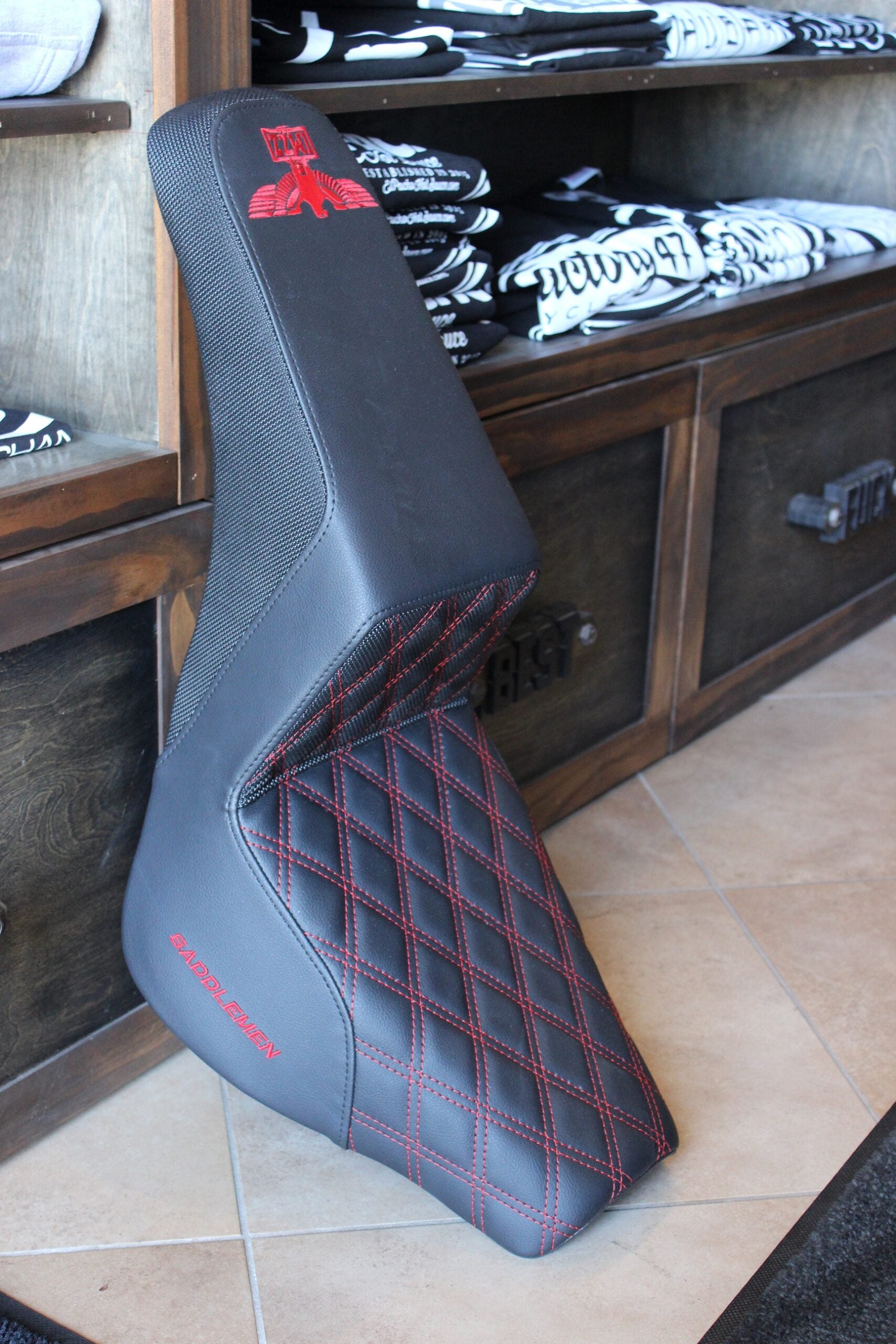 Imzz x Saddlemen Step-Up Seat for M8 Streetbob FXBB/S & Standard FXST