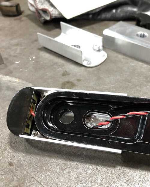 Alloy Art Strut Lights for M8 Softail