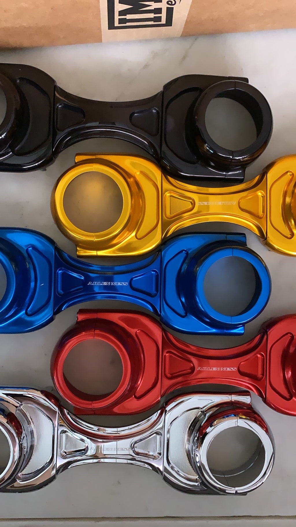 Arlen Ness Method Fork Brace