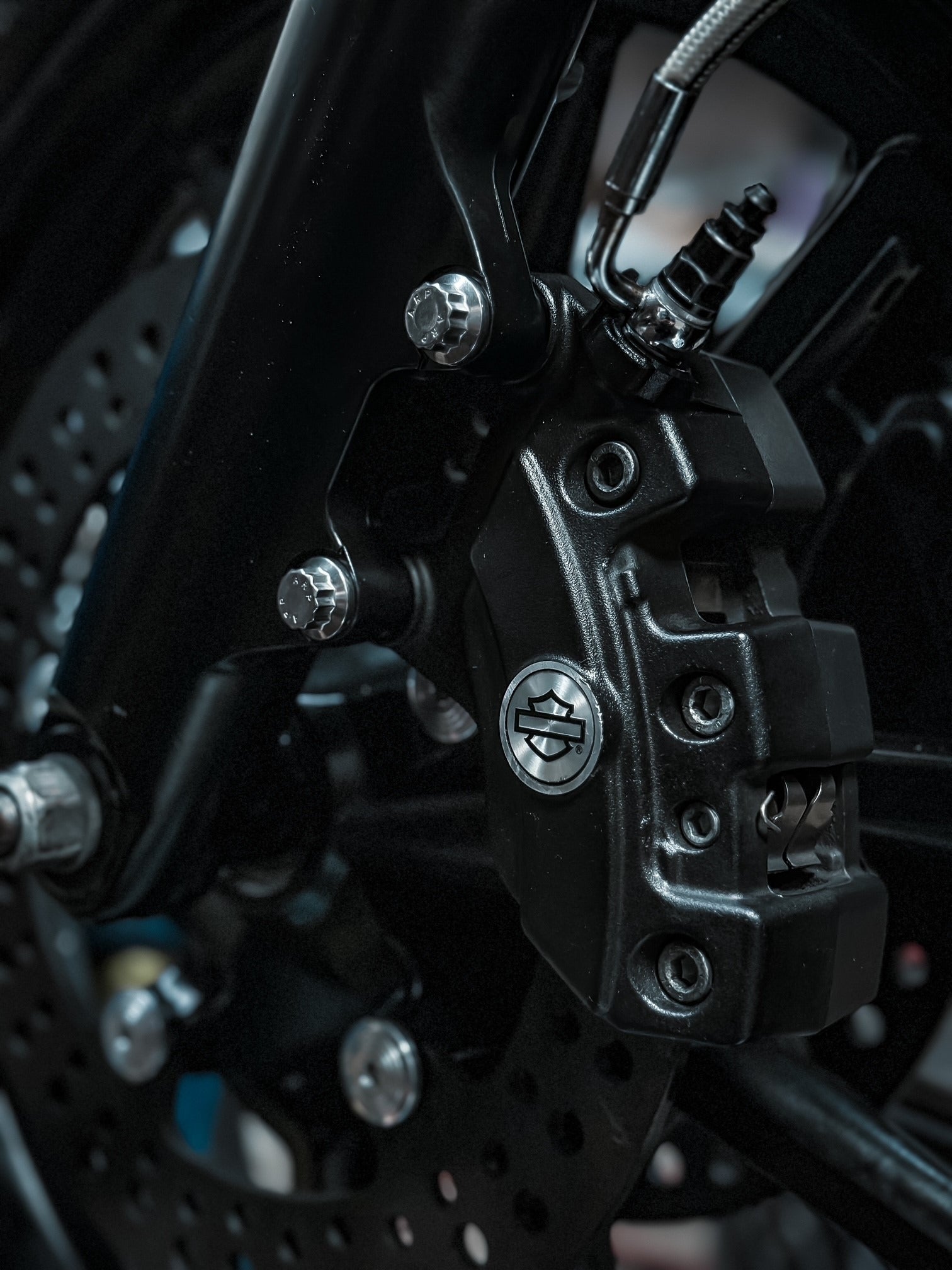 Mr.11ページ Riding Fast And Flying Low: Mr. Turbo's Kawasaki ZX-11 Turbo