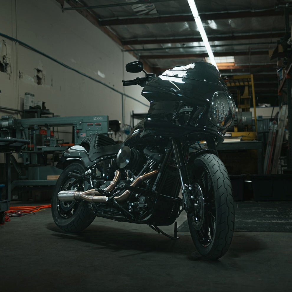 Fab28 M8 Softail Exhaust