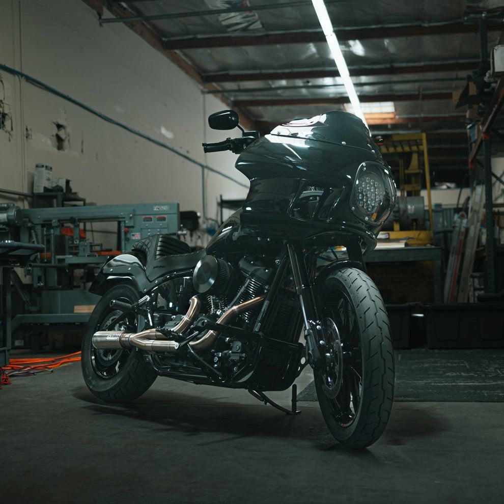 Fab28 M8 Softail Exhaust
