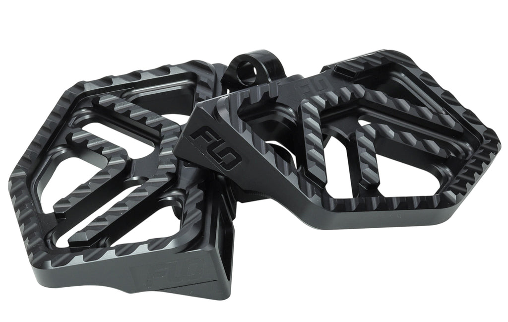 Flo Motorsports Savage mini floorboards Harley performance bagger