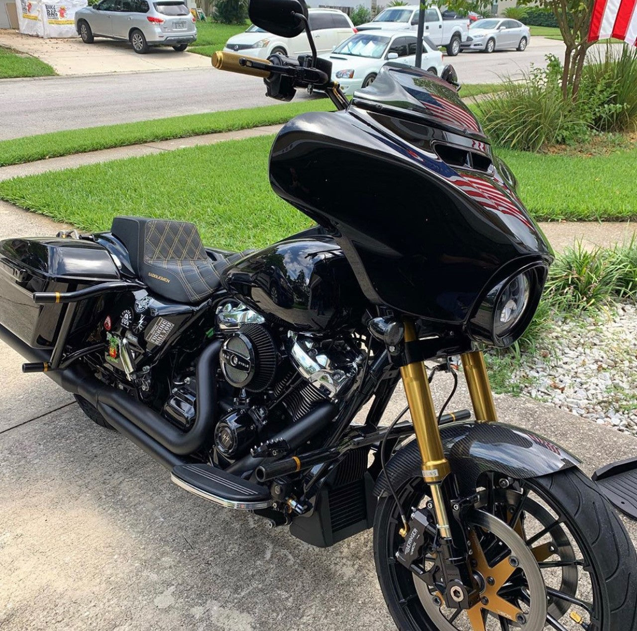 Imzz x Saddlemen Step-Up Seat for Harley Bagger (2008-2022)