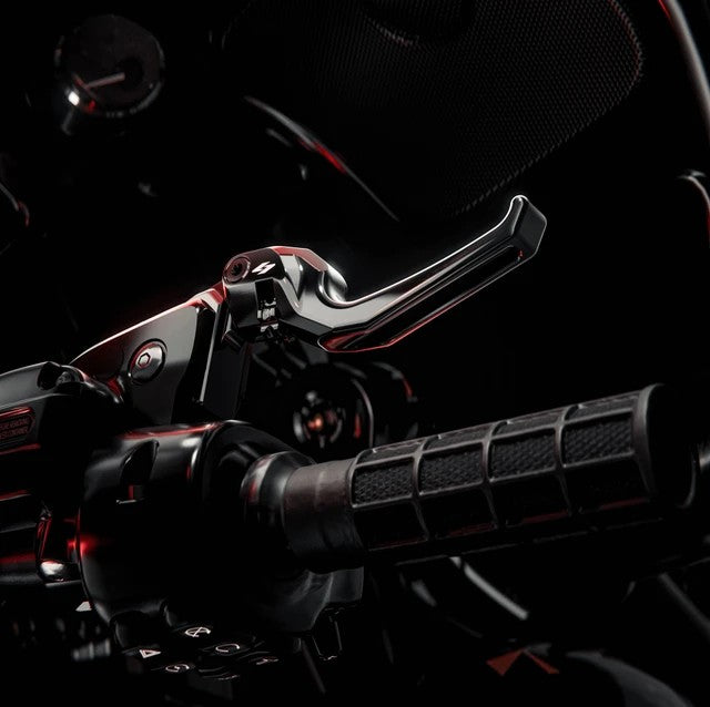 Kraus TALON adjustable levers installed on Harley Touring