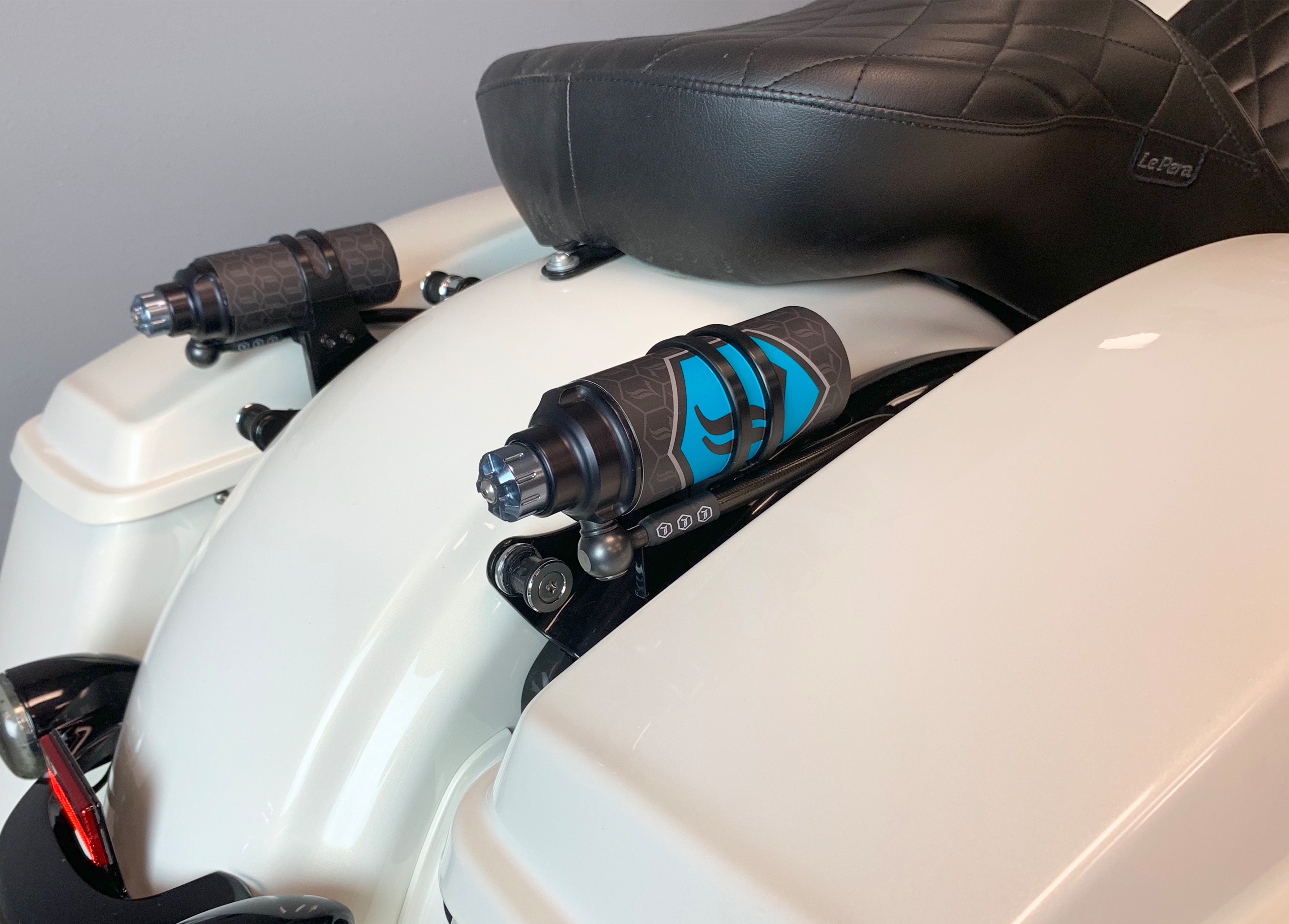 legends shock reservoir external shock mount for performance bagger