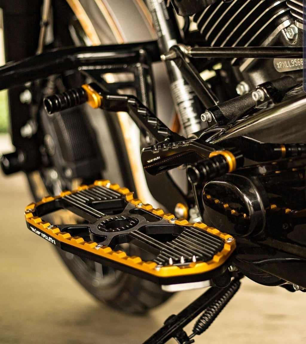 performance Bagger floorboards