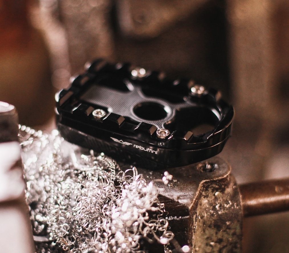 Rebuffini Wheelie Footpegs