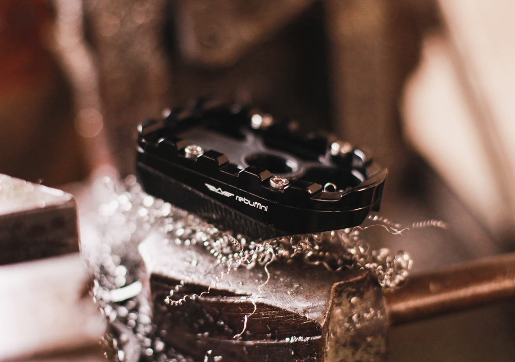 Rebuffini Wheelie Footpegs