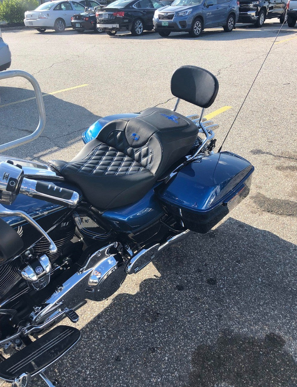 Imzz Elite Signature Saddlemen Road Sofa for Touring Models