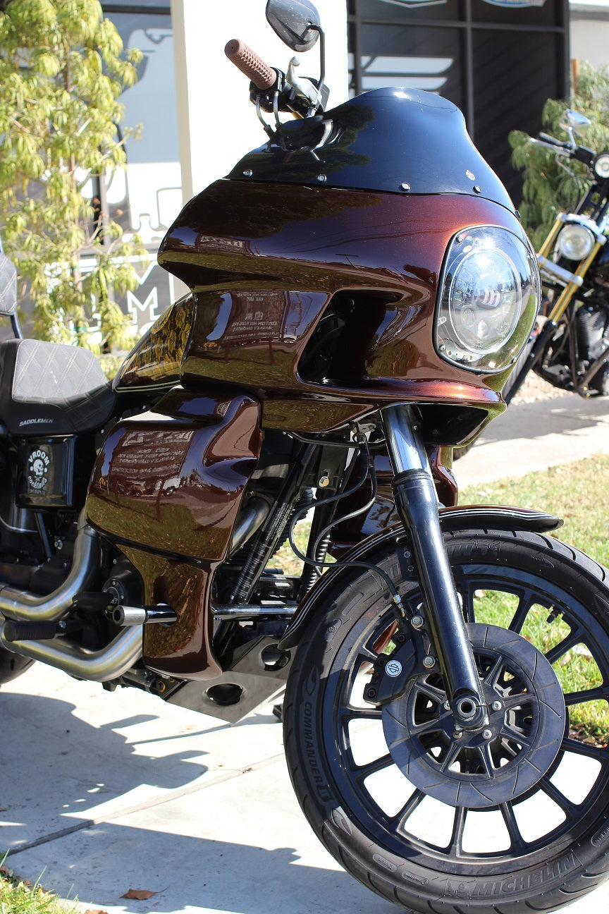 RWD FXRT fairing installed on Harley performance build