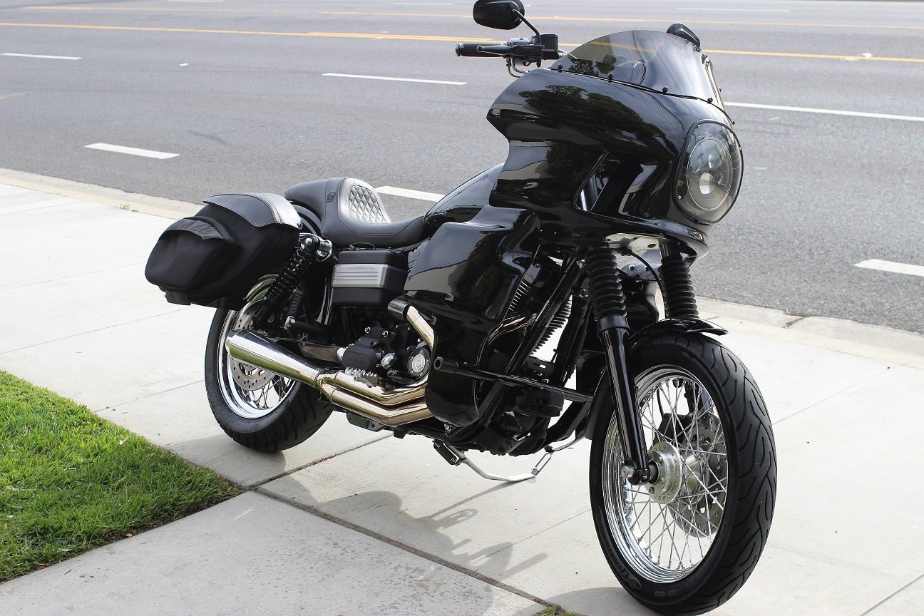 RWD FXRT fairing installed on Harley performance build