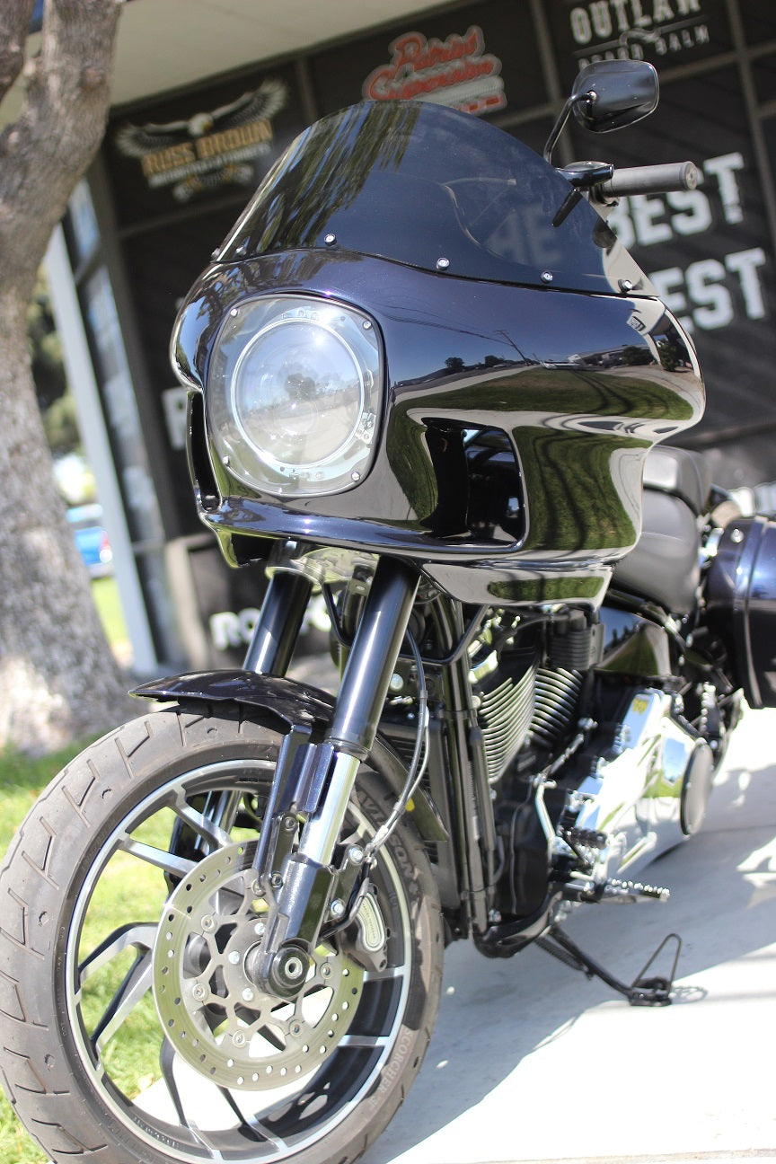 RWD FXRT fairing installed on Harley performance build