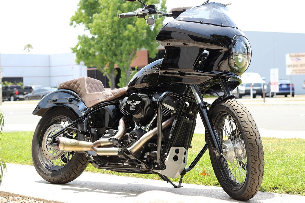 RWD FXRT fairing installed on Harley Dyna performance build