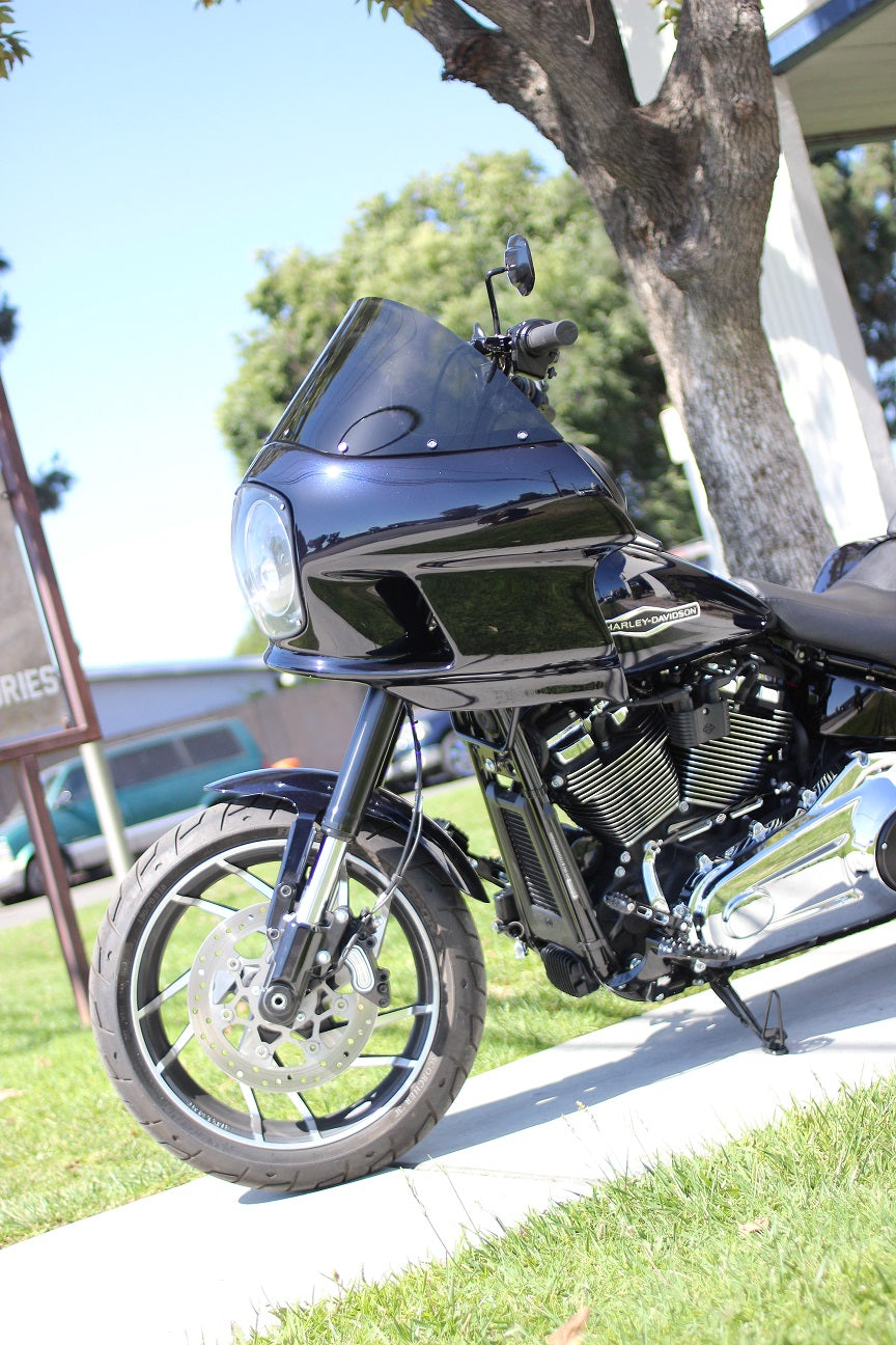 RWD FXRT fairing installed on Harley performance build