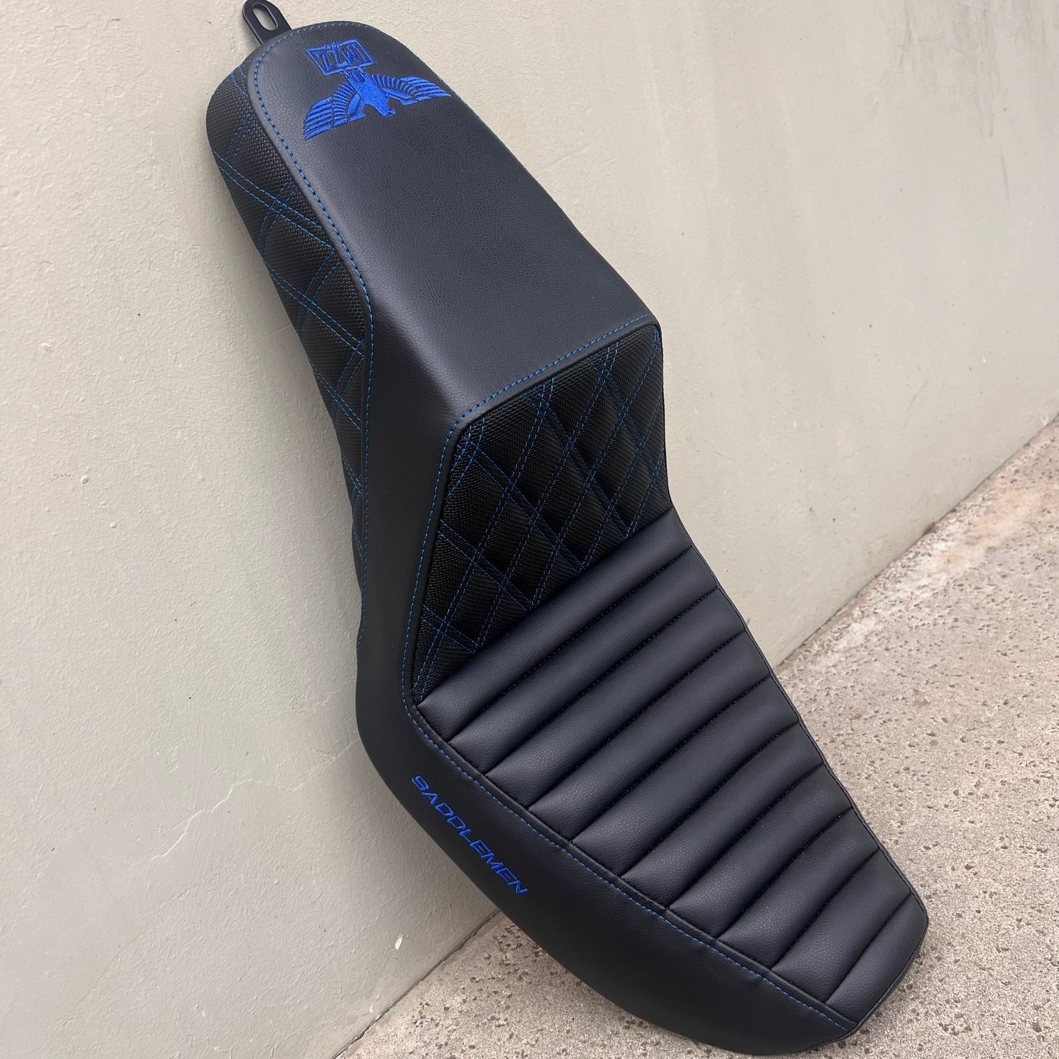 Imzz x Saddlemen Step-Up Seat For 2004-2005 Dyna