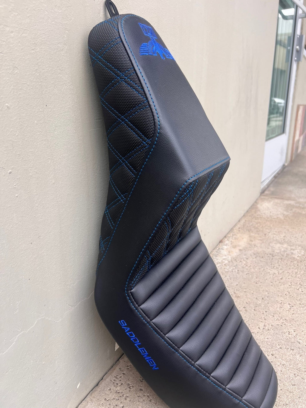 Imzz x Saddlemen Step-Up Seat For 2004-2005 Dyna