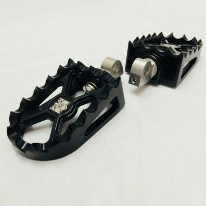 Boosted Brad DMR Bear Trap Footpegs - Image 5