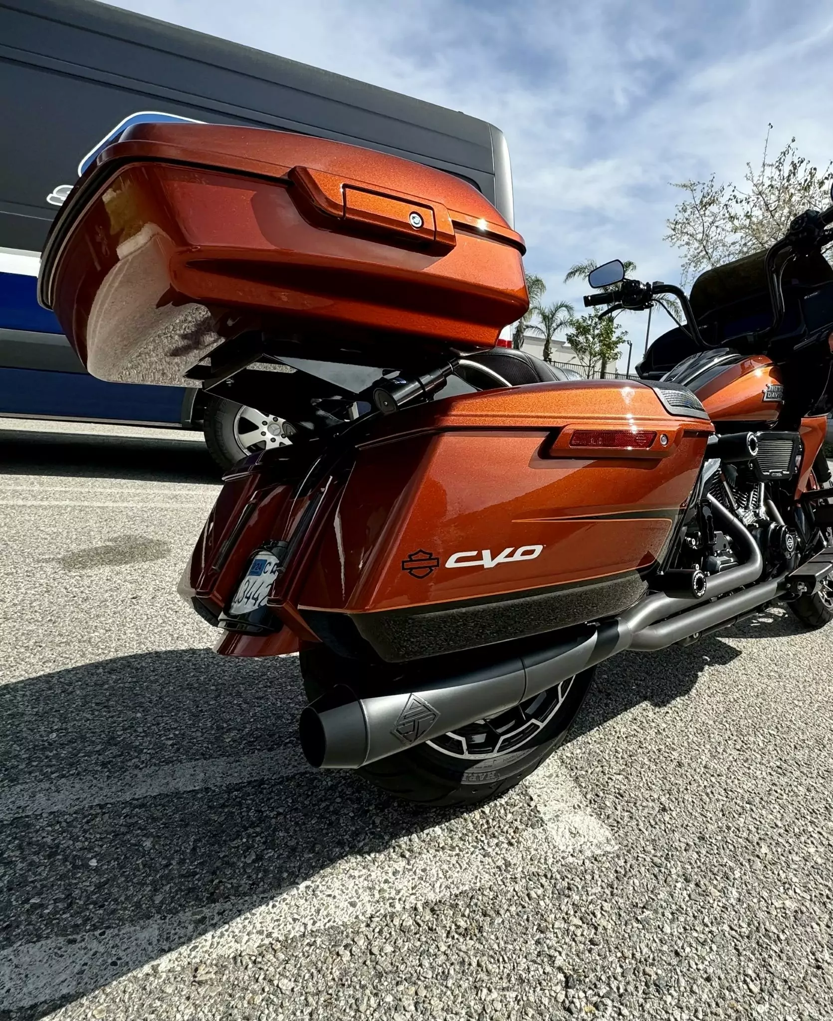 GP Suspension Reservoir Mount for Baggers - Image 2