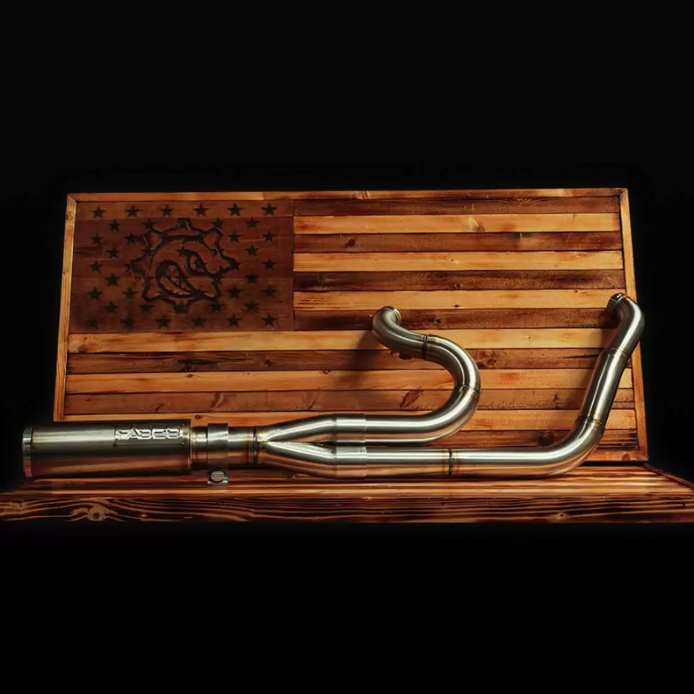 Fab28 M8 Softail Exhaust - Image 9