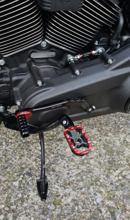 Rebuffini Wheelie Brake & Shift levers for M8 Softail - Image 10